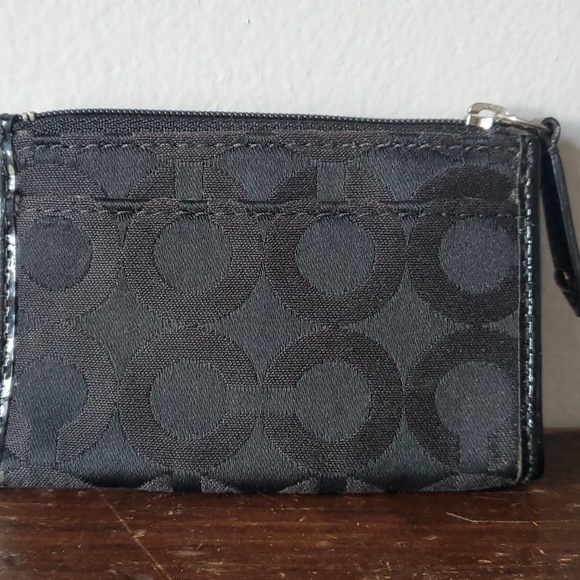 Small black Coach change purse - Picture 2 of 3